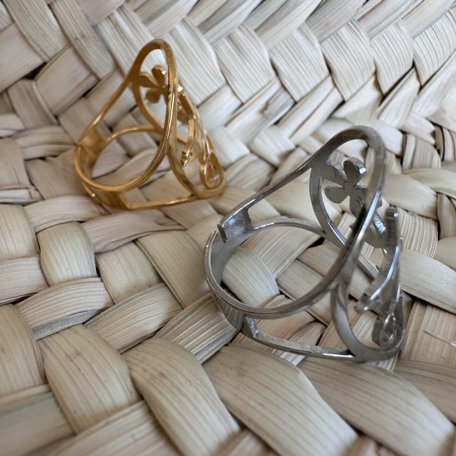 a1b0927e-e553-437b-a296-4fa9a79db3bf