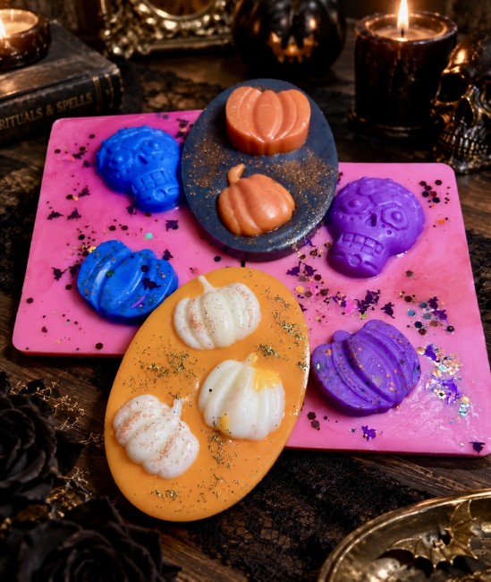 Fondant parfumé thème Halloween cire de soja et cire d'olive parfum de Grasse Flamme Féline Fondant parfumé thème Halloween cire de soja et cire d'olive parfum de Grasse Flamme Féline