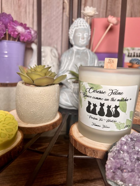 Caresse Féline Bougie en cire végétale coulée simplicité et douceur 