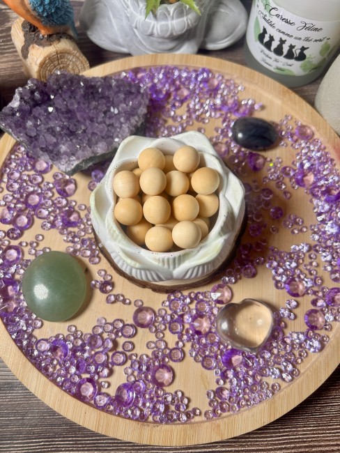 Perles parfumées artisanales parfum ambre ou fleur de lin de Flamme Féline