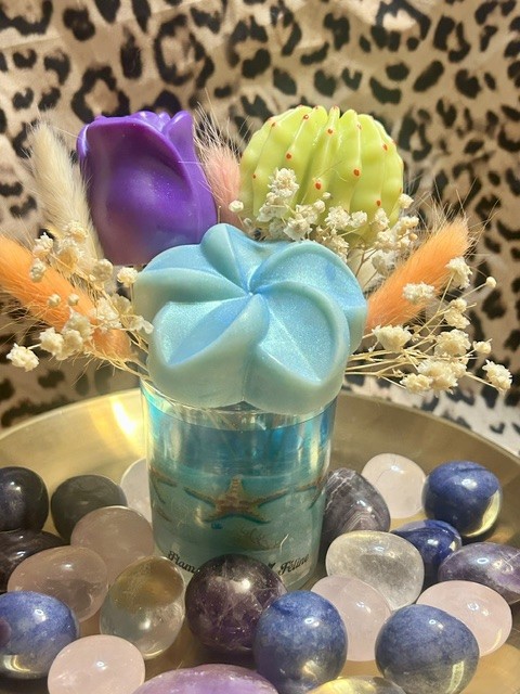Bouquets éternels - fleurs en cire végétale - évasion tropicale - coco solaire - produit 3 en 1 - bouquet- fondants parfumés - bougie