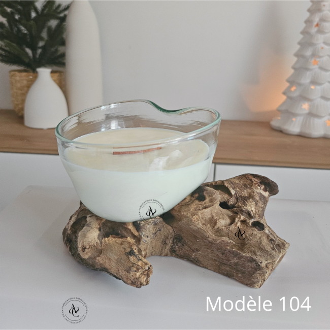 bougie-artisanale-parfumee-cannelle-orange-verre-souffle-a-la-bouche-racine-de-bois-decoration-chaleureuse