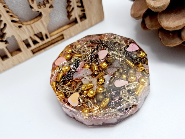 orgonite de poche protection quartz rose pour cadeau merci noel ou anniversaire