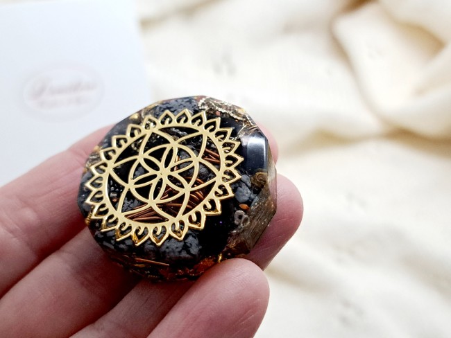 orgonite de poche protection obsidienne flocon pour cadeau merci noel ou anniversaire