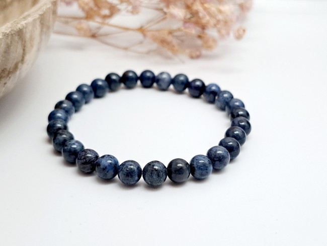 bracelet pour la confiance en soi en pierres naturelles bleues dumortierite, cadeau dame noel