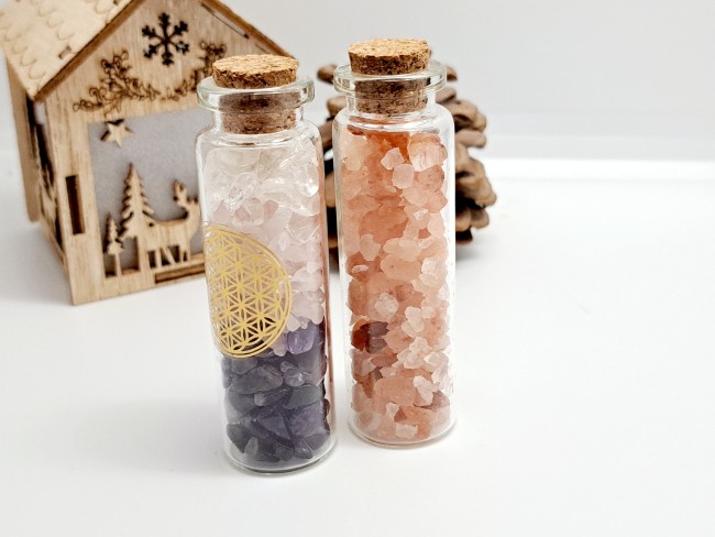 fiole pierres naturelles amethyste cristal de roche et quartz rose