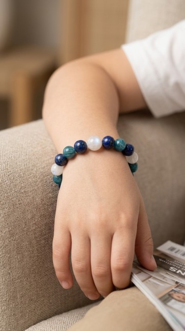bracelet extensible pierre naturelle enfant hyperactif en apatite, sodalite et pierre de lune, cadeau enfant,cadeau adolescente,cadeau noel maman,cadeau mamy, domidora bracelet extensible pierre naturelle enfant hyperactif en apatite, sodalite et pierre de lune, cadeau enfant,cadeau adolescente,cadeau noel maman,cadeau mamy, domidora
