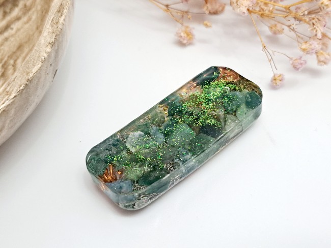 orgonite de poche aventurine verte pour cadeau noel unisexe fait mains, protection pierre naturelle