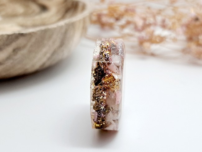 orgonite de poche protection quartz rose pour cadeau merci noel ou anniversaire