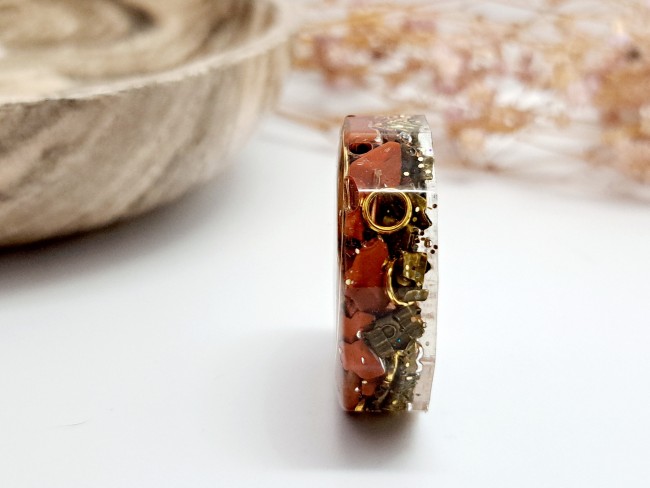 orgonite de poche rouge en cornaline pour cadeau unisexe de noel, anniversaire, pierres naturelles, fait mains