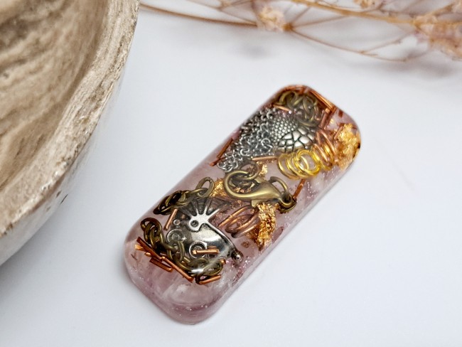 cadeau future maman, orgonite de poche en quartz rose, pour cadeau noel amour et douceur, fait mains