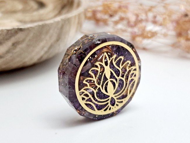 orgonite de poche amethyste, protection et lacher prise, cadeau noel unisexe, pierres naturelles