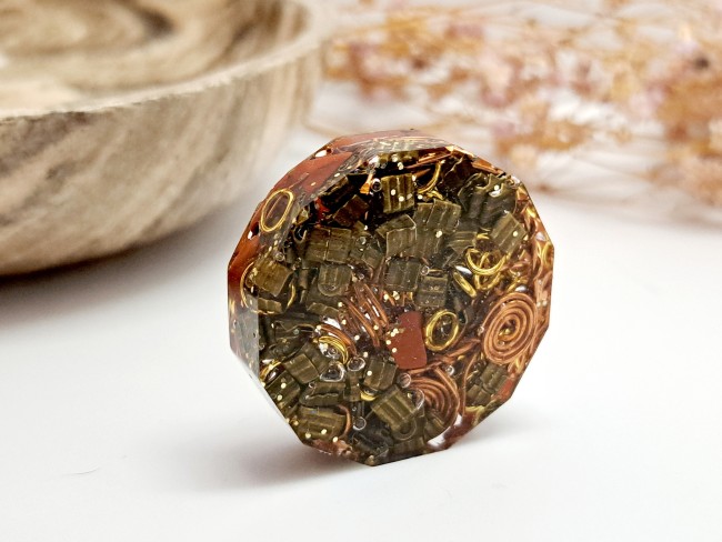 orgonite de poche rouge en cornaline pour cadeau unisexe de noel, anniversaire, pierres naturelles, fait mains