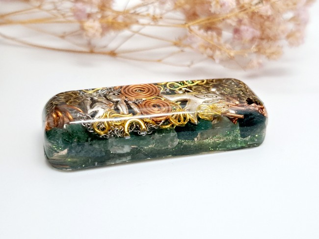 orgonite de poche aventurine verte pour cadeau noel unisexe fait mains, protection pierre naturelle