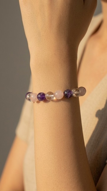 bracelet triangle d'or en amethyste quartz rose et cristal de roche pour cadeau fete des mères, cadeau noel,pierres naturelles stess et lacher prise, domidora