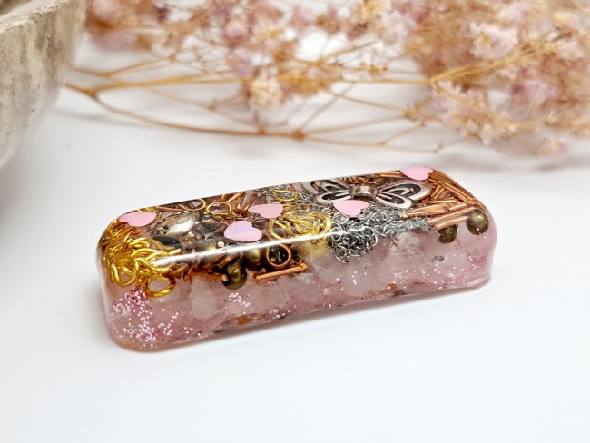 orgonite de poche protection en quartz rose pour cadeau merci noel ou anniversaire