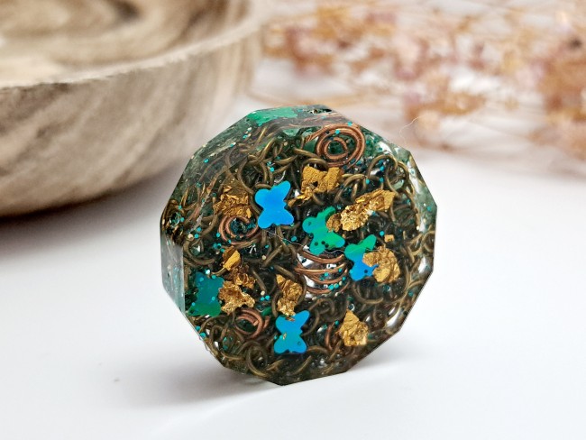 orgonite de poche verte en aventurine, cadeau unisexe noel, anniversaire, gestion colère, protection