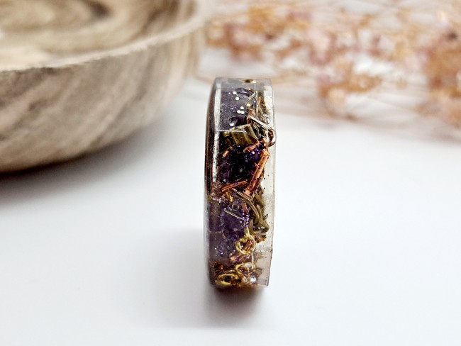 orgonite de poche protection amethyste et lacher prise pour cadeau merci noel ou anniversaire