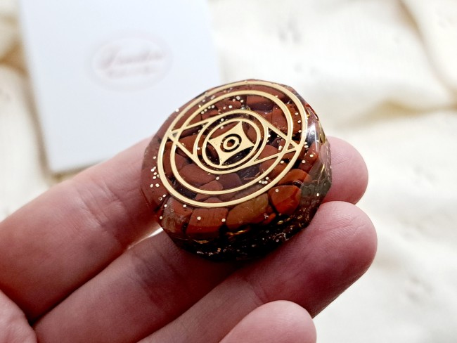 orgonite de poche rouge en cornaline pour cadeau unisexe de noel, anniversaire, pierres naturelles, fait mains