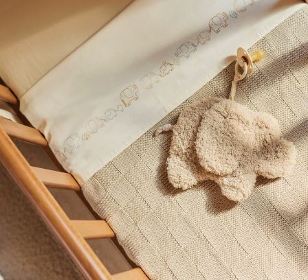 attache-tetine-elephant