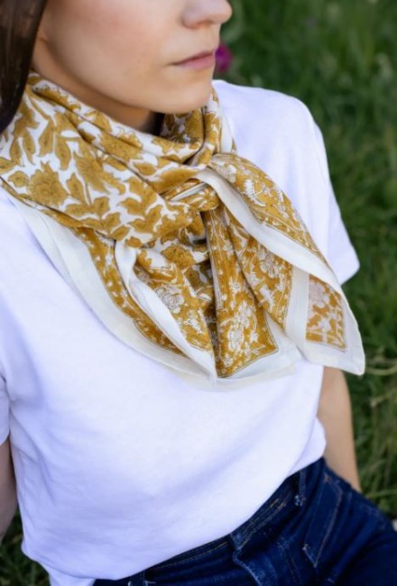 foulard-serena-moutarde