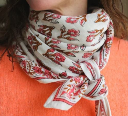 foulard artisanal écru et fleur rose et marron so family