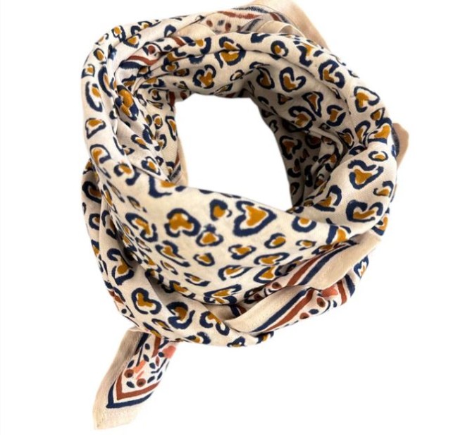 foulard artisanal indien léopard maison augustin arras foulard artisanal indien léopard maison augustin arras