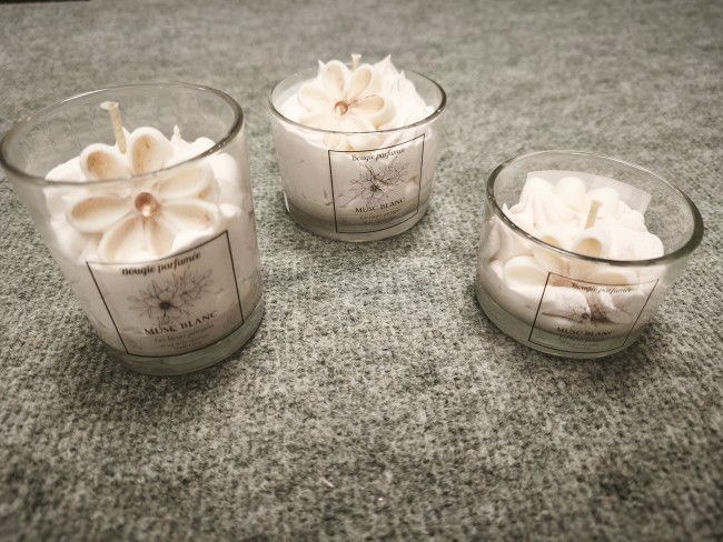 Bougie fleur parfumée Musc blanc