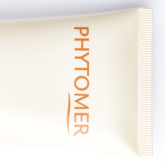 Sunactive - Crème Solaire Protectrice Tâches - Signes de l’âge SPF30 (2)