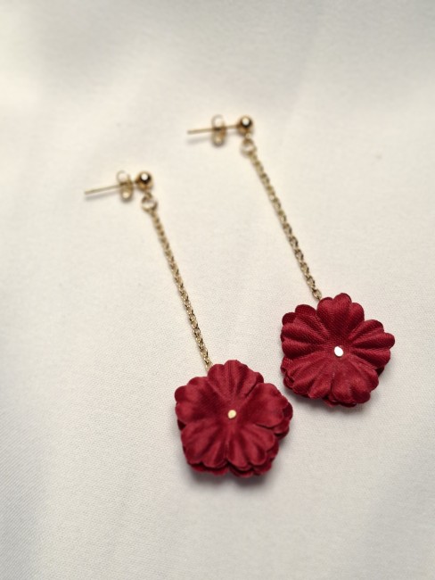Pendantes Dhalia à tissu bordeaux