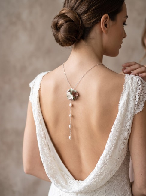 Dos nu mariée Flore