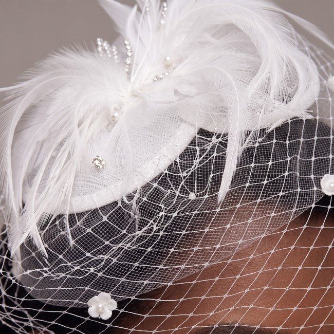 Fascinator blanc