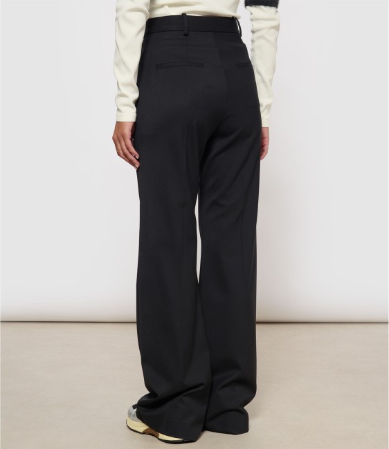 mlonn-look20250926-79238-2