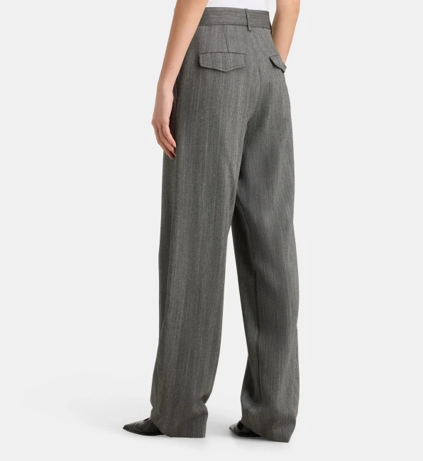 pantalon_a_pinces_barrel_cesare_fluide_et_large-3