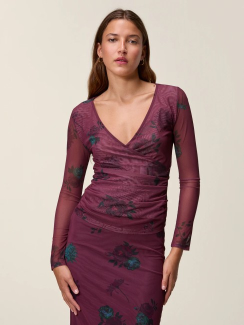 NAELLA_YURA_0059_1000x1333_crop_center