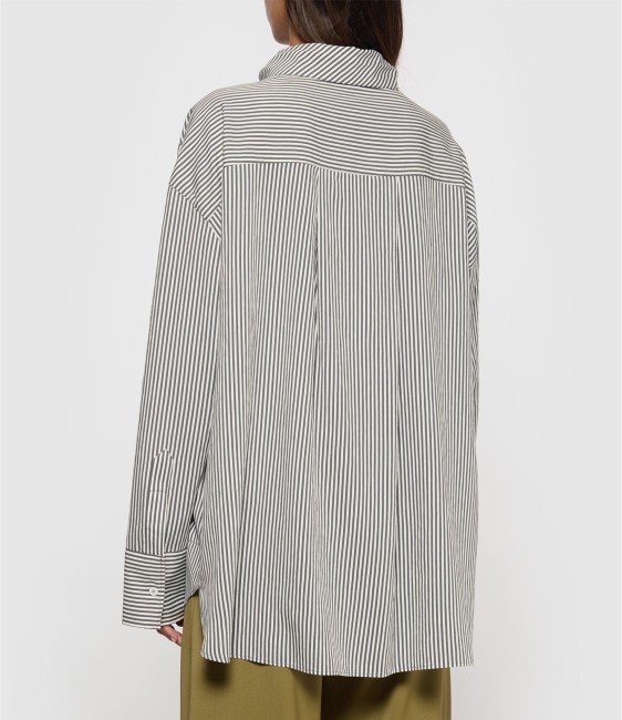 mlonn-look20250926-79222-2