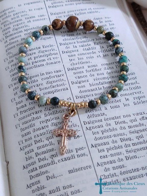 Bracelet artisnanal en pierres naturelles