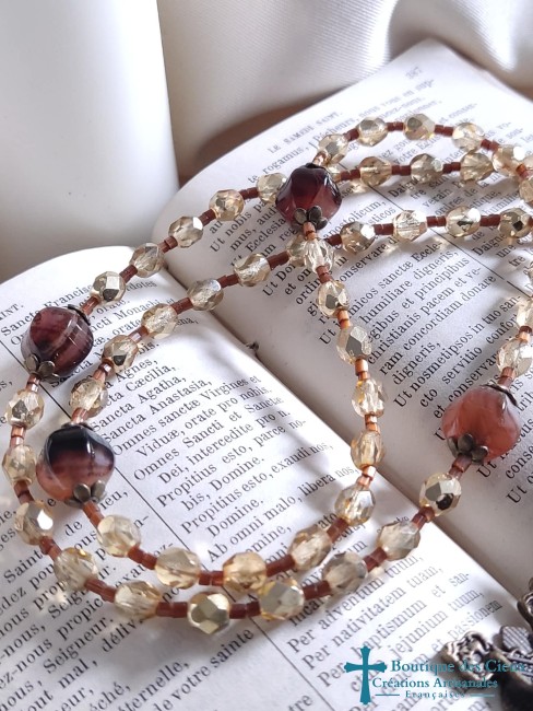 Verre bohème doré et agate marron