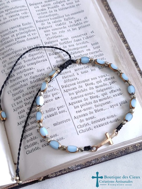 bijou connecteur croix dorée