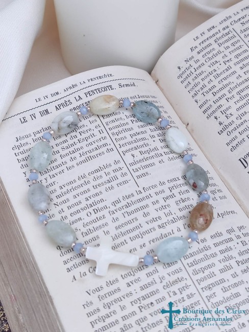 dizainier en aigue marine naturelle