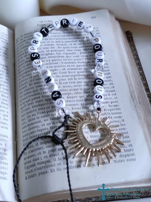 suspension artisanal religieuse