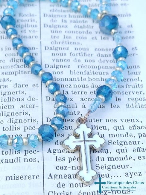 croix émaillée blanche