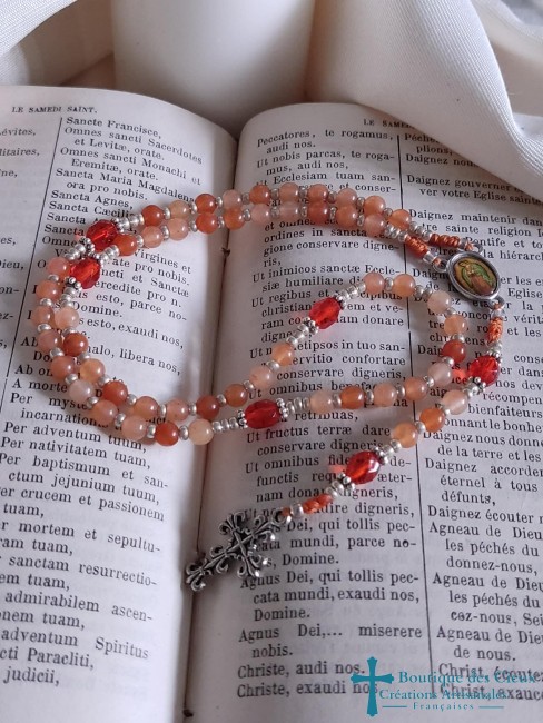 perles de jade teinté orange