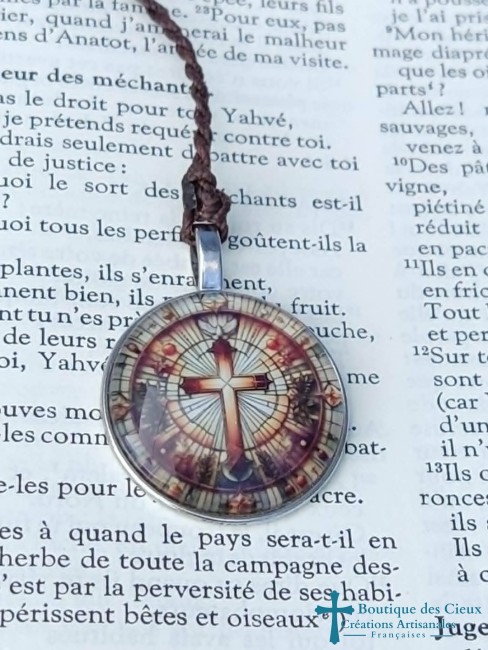 médaillon croix