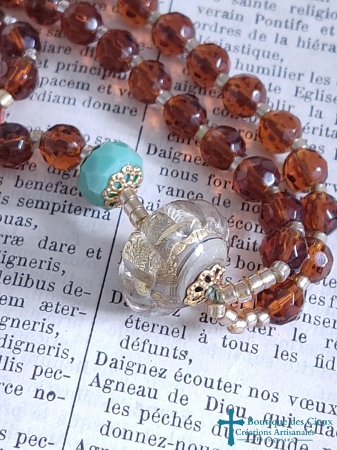 verre marron facetté