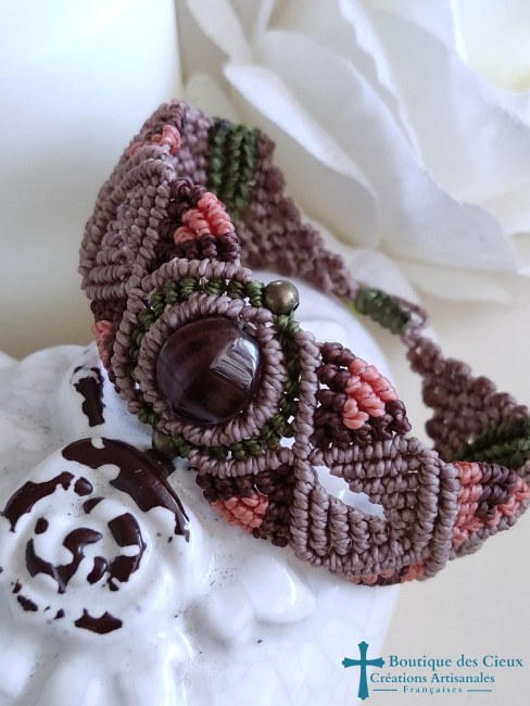 bracelet style ethnique en macramé