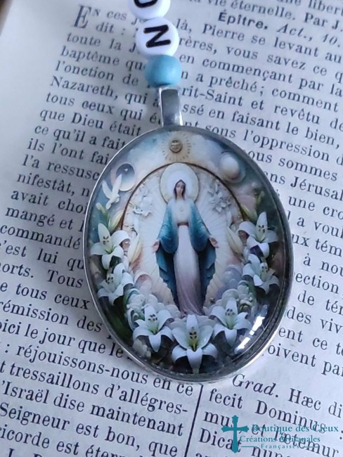 médaillon Sainte Marie