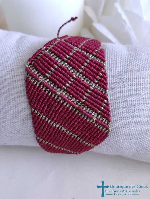 bracelet en micro macramé bordeaux et doré