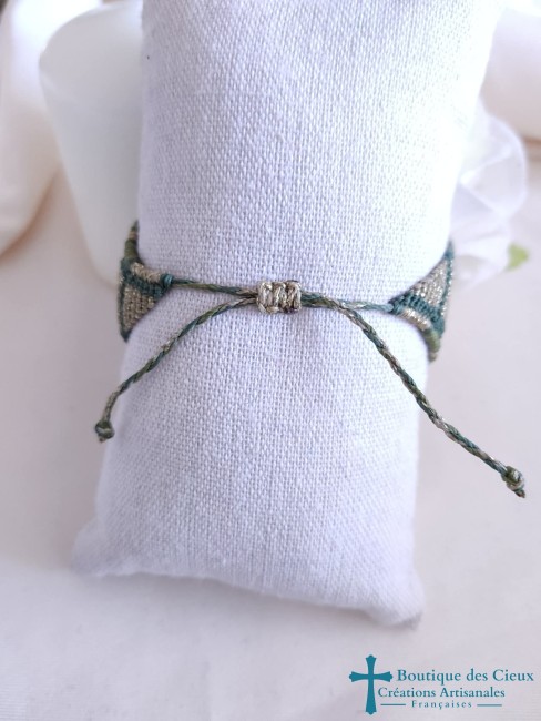 bracelet en micro macramé vert et doré