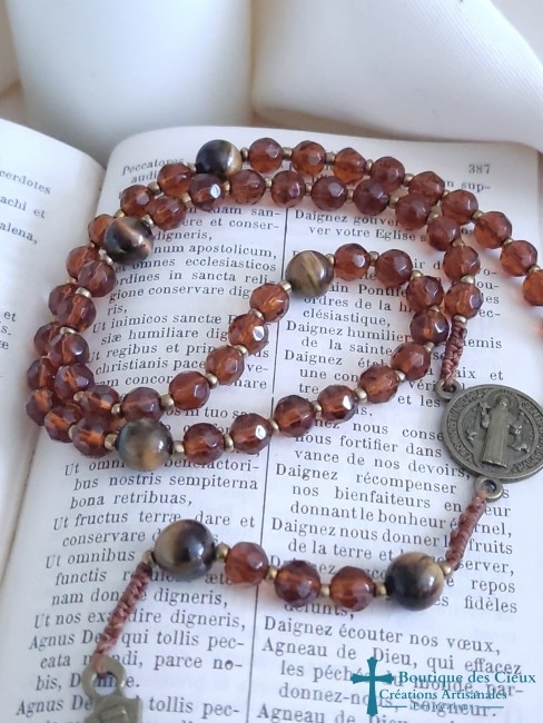 perles en verre et oeil de tigre